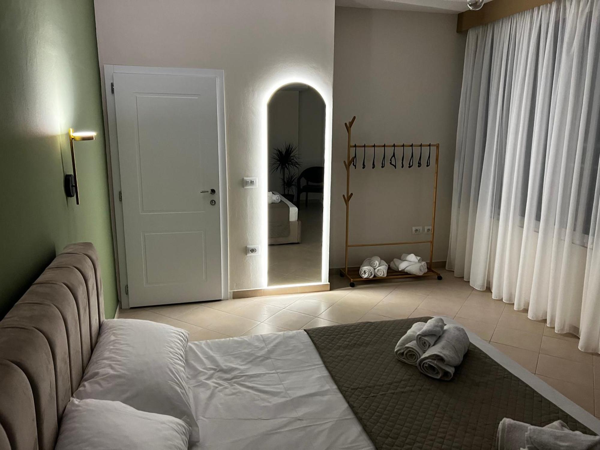 Sunset Charm Retreat With Panorama View *