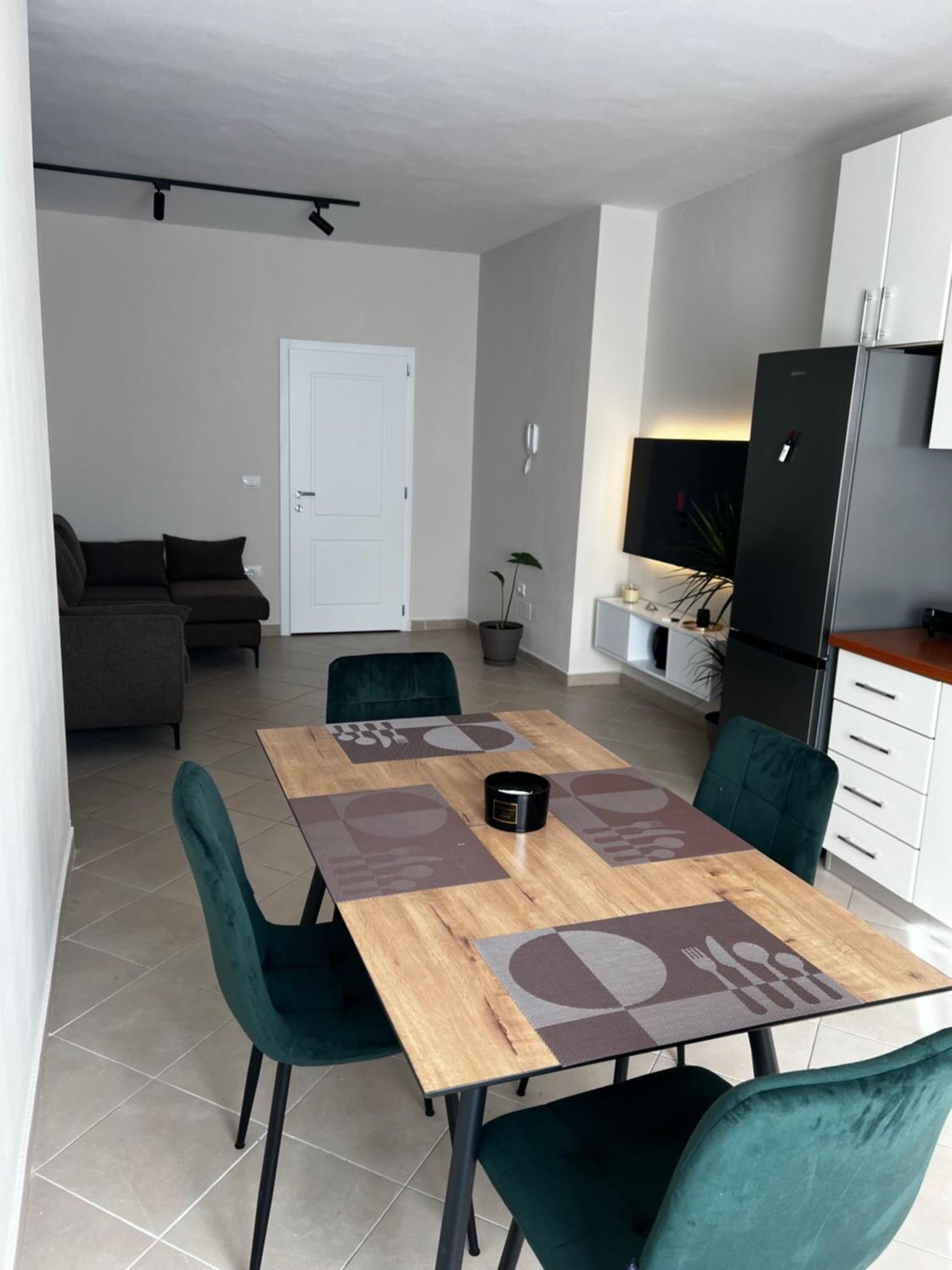 Sunset Charm Retreat With Panorama View Tirana